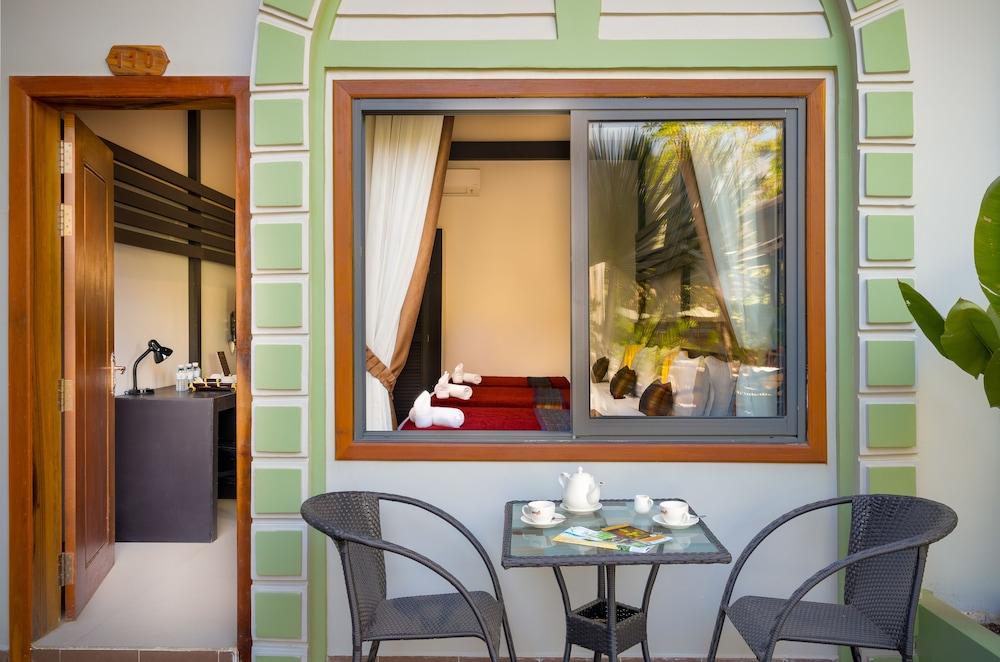 Reveal Angkor Hotel Siem Reap Exterior photo