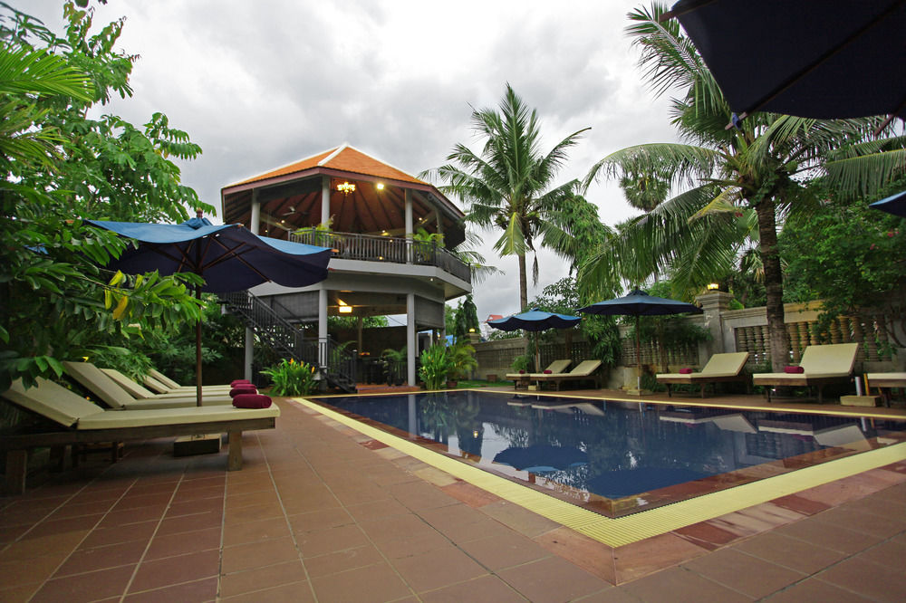 Reveal Angkor Hotel Siem Reap Exterior photo