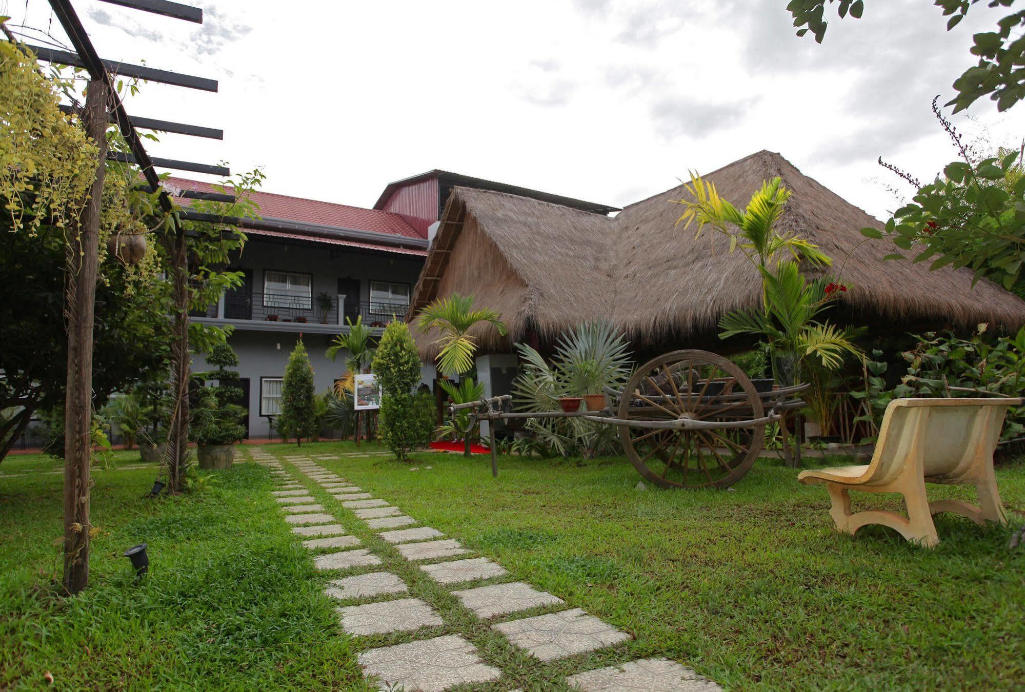 Reveal Angkor Hotel Siem Reap Exterior photo