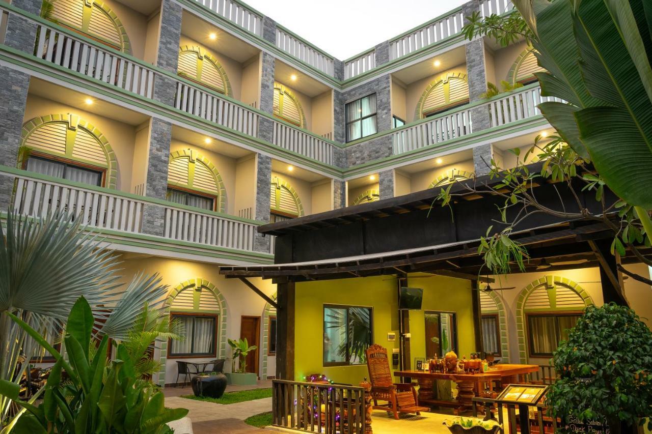 Reveal Angkor Hotel Siem Reap Exterior photo